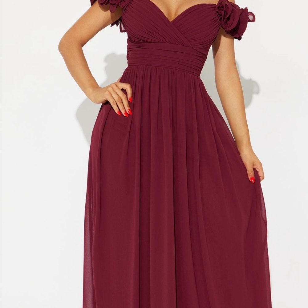 Fashion Nova Burgundy Maxi Dress NWT